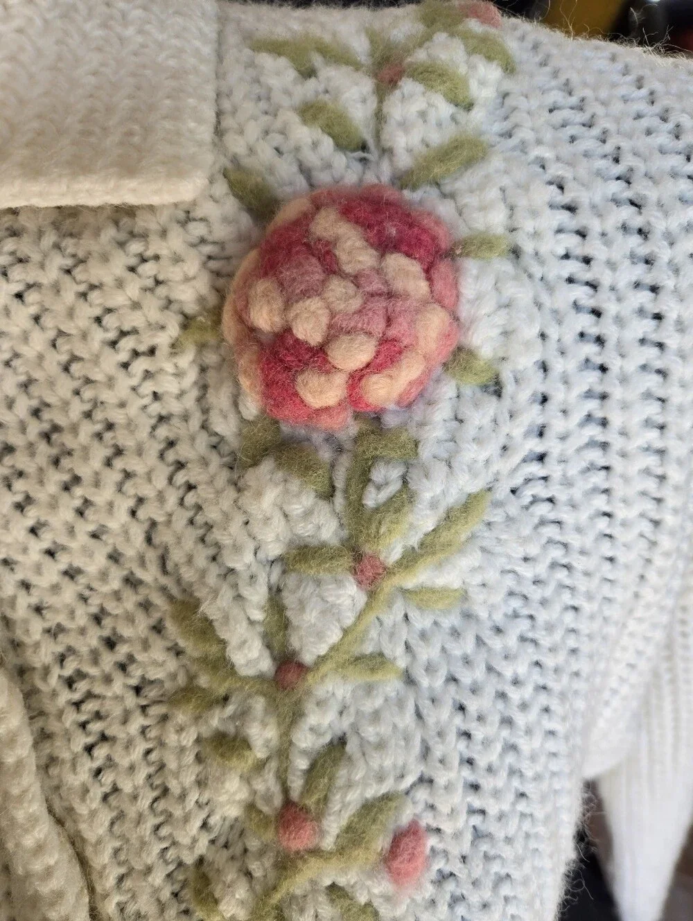Vintage 50s Cropped Floral Embroidered Cardigan - Picture 3 of 7
